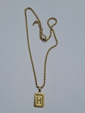 Men Stainless Steel Gold Color 22" Pendant High Quality (H)